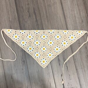 Crochet Floral blocks Bandana Daisy country grandma chic
